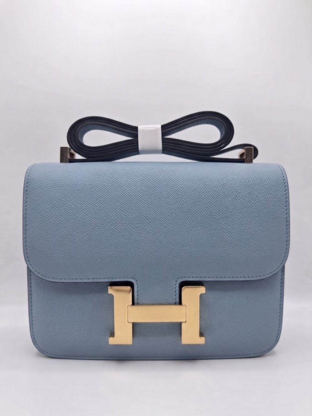 The Vivienne 24 - Iceberg Bleu